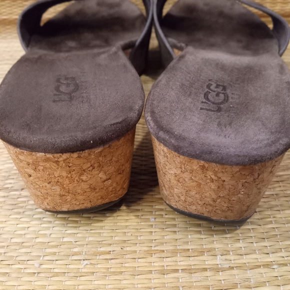 UGG Australia women's 10 brown suede slides slip on wedge sandals shoes summer - Picture 6 of 7